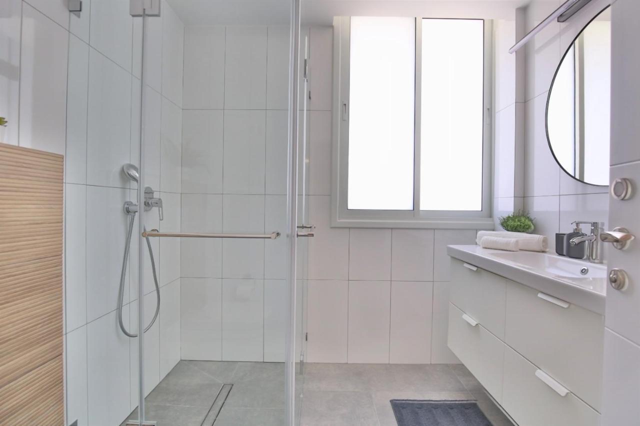 Cozy And Stylish 1-Bedroom Apartment Нетанья Екстер'єр фото